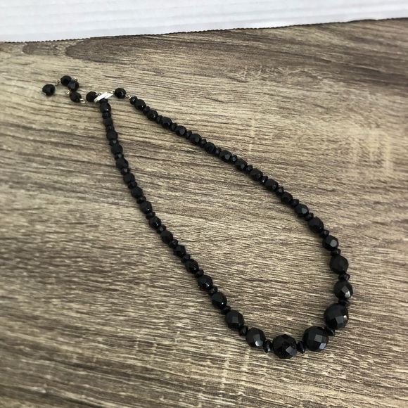 Vtg Black Glass Faceted Beaded Necklace - Picture 8 of 11